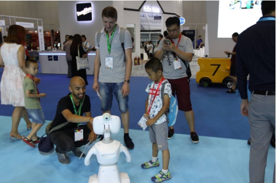 ��I(y��)�Ƽ�&ldquo;���˞鱾&rdquo;�yRobelfСؐ�C(j��)���˶��x��δ��(l��i)ʽ�������