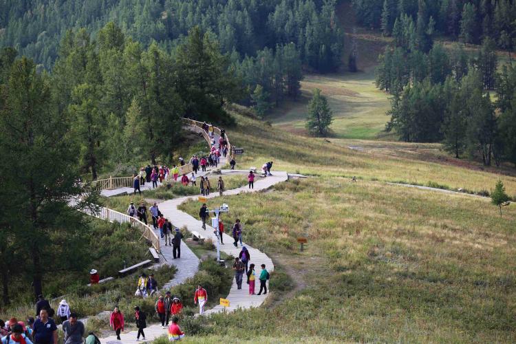 �����Gɫ�ɳ��m�lչ���Ї�����֮·