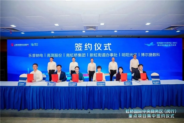 �����ݔ�(sh��)�ֿƼ����F(tu��n)��ϯ����(gu��)�H�����̄�(w��)�^(q��)���c(di��n)�(xi��ng)Ŀ���s�xʽ