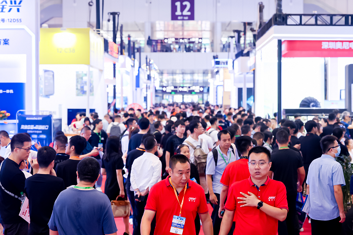 �^���糱��AI+IoT�ИI피�ʢ�����ذ��_Ļ��