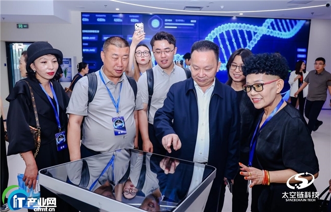 ̫��朿Ƽ�ȫ���׼�AI�����w�K���w������ھ���Ļ