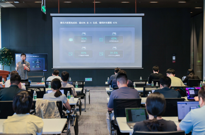 �vӍ�ƃȜy�I���ׂ����a�O��һ�w��AI IDE�����aAI���̹��߼����M��