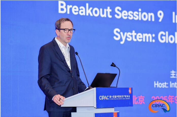 ��ͨChris Longman��֧�֏������Č�����(qu��n)�����ڴٳ���Ѽ��g(sh��)�˜�