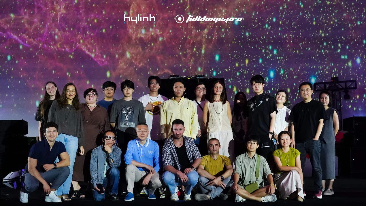 �Ƽ�+�Ļ����A�P���cFulldome.Pro���Y�l���Ї���Ļ�a�I����