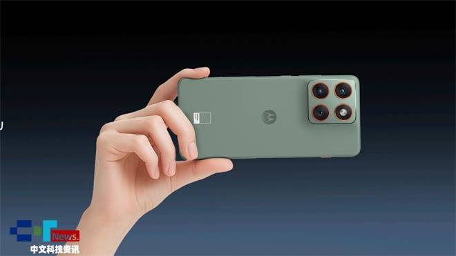 ����մ��ԣ�(li��n)��moto X70 Air AI�֙C���࣬����AI 3.5���I(l��ng)AI�����M�� 