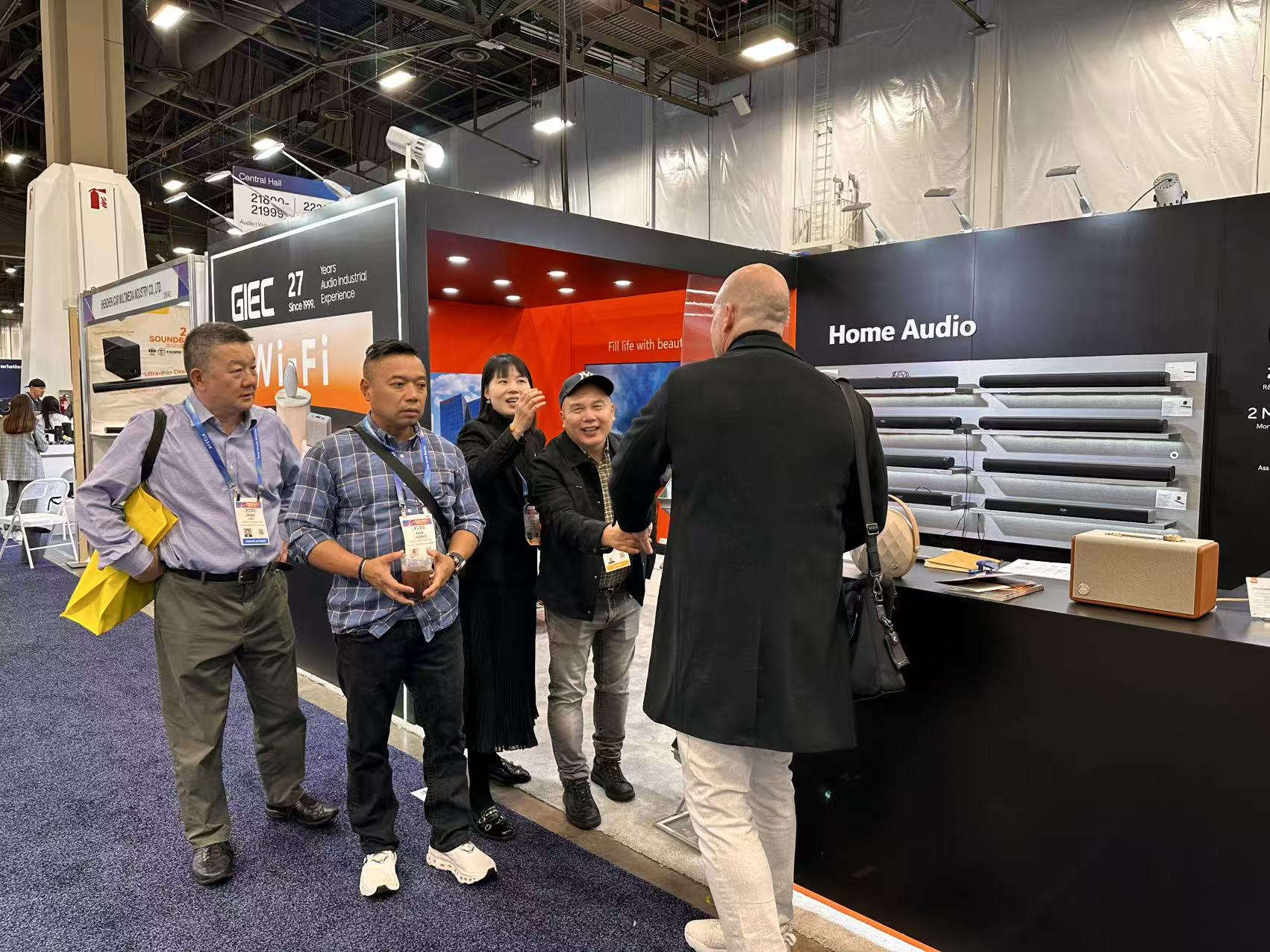 �ܿ�Wi-Fi��������WҫCES �����Ї��W���£����xȫ��o�����l�˜�