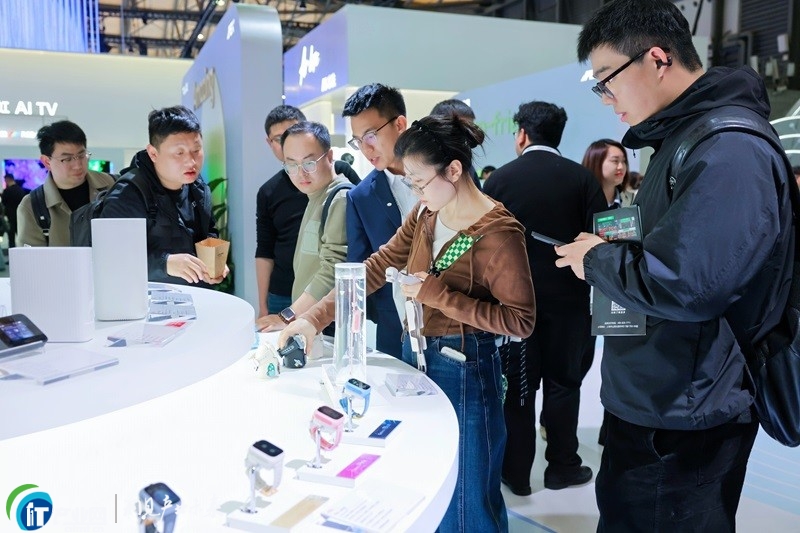 TCL���IAWE 2026���´���Ʒ�ƻ������@�������@+AI��׌�ǻ������|�ֿɼ�